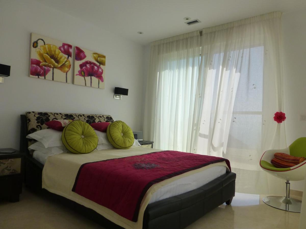 Villa Juliana Адехе Екстер'єр фото